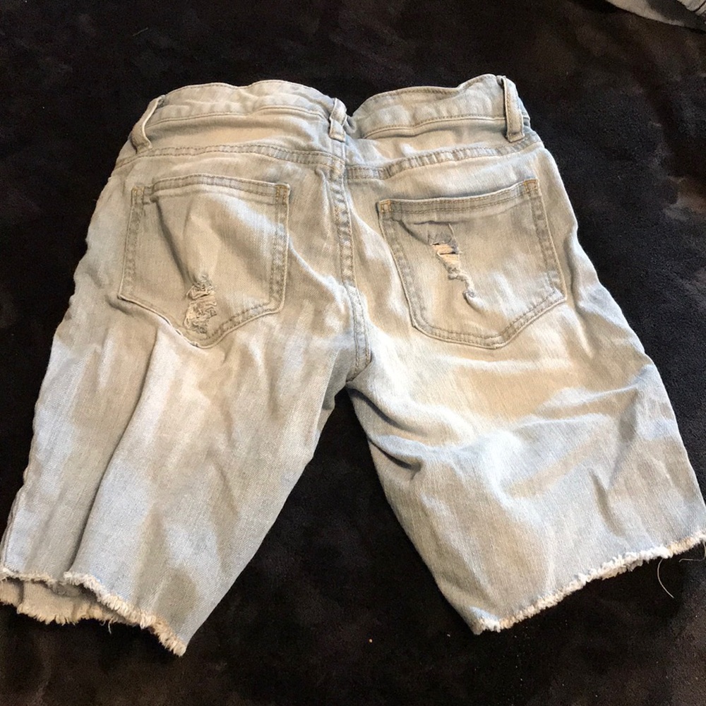 Jean Capris - Picture 3 of 3